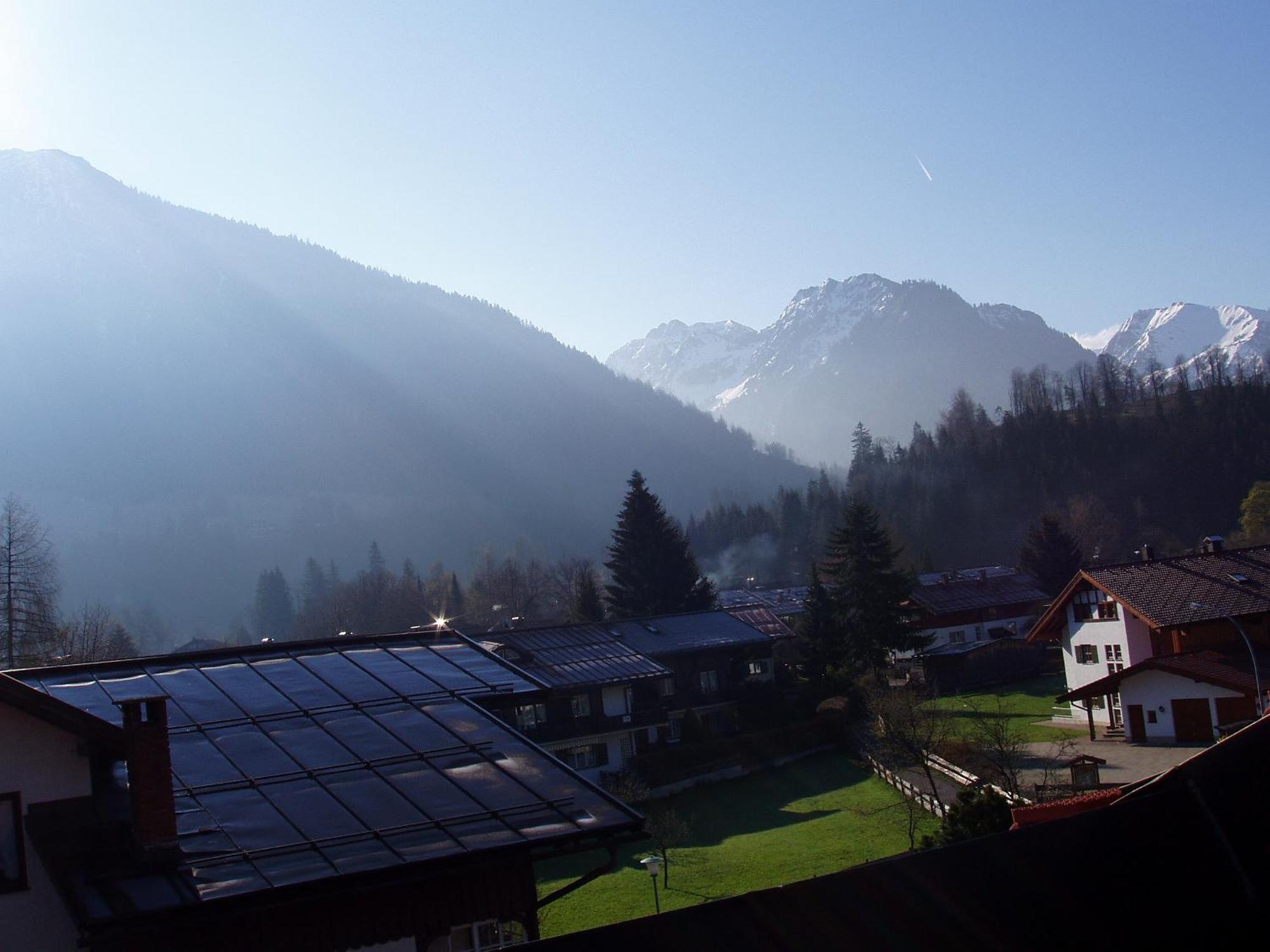 Gaestehaus Zur Faerbe Apartments Oberstdorf Exterior photo