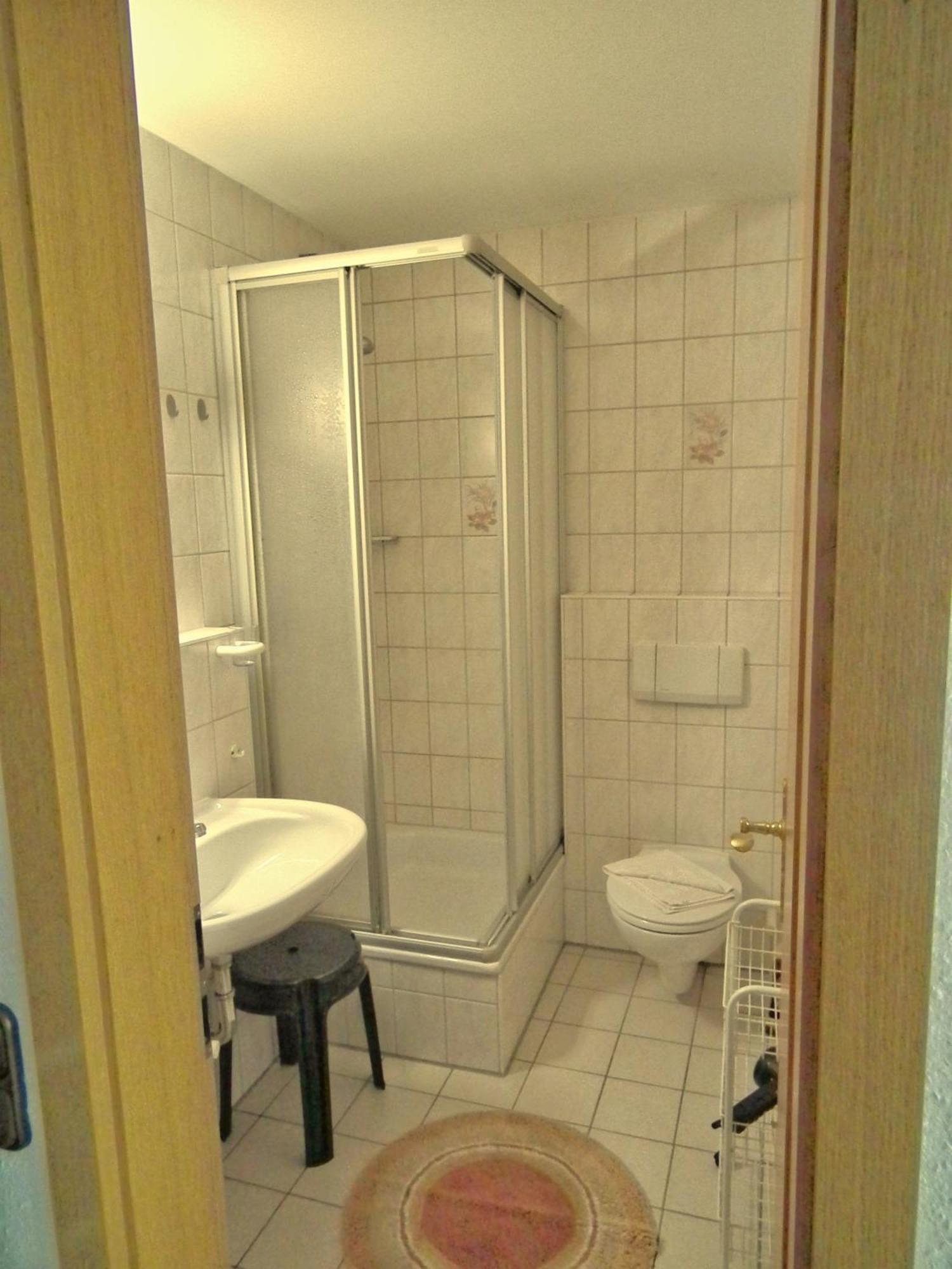 Gaestehaus Zur Faerbe Apartments Oberstdorf Room photo