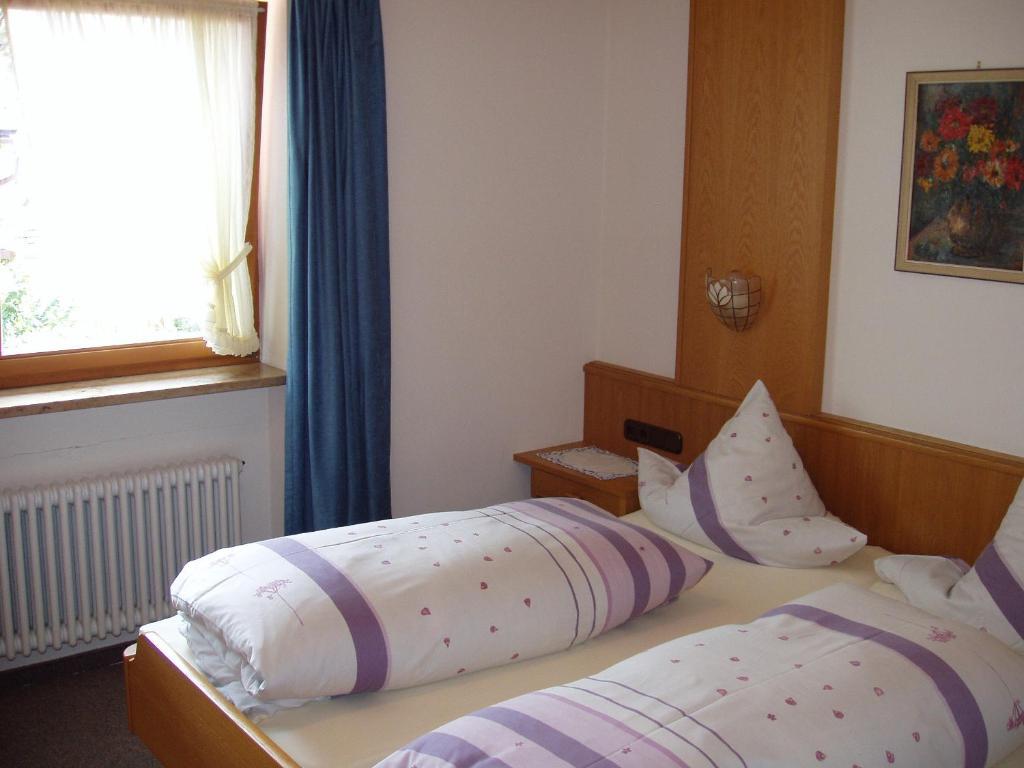 Gaestehaus Zur Faerbe Apartments Oberstdorf Room photo
